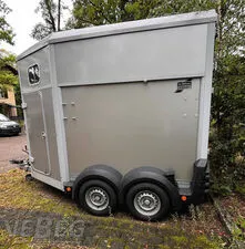 Tandem horse transport trailer Williams 2Sb HB26
