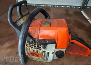 8 kusů motorových pil Stihl a další: