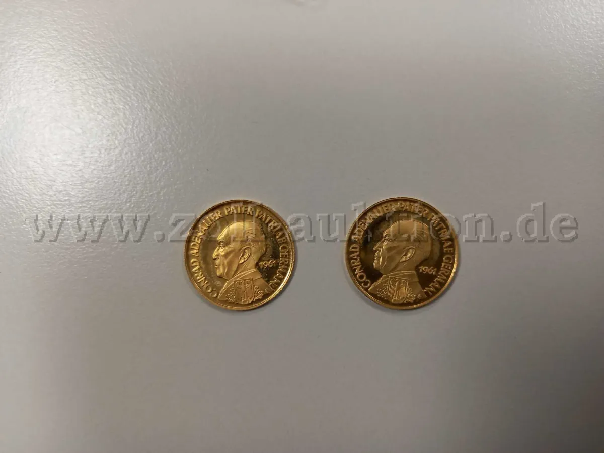 2 pièces de 2 Deutsche Mark avec le portrait de Konrad Adenauer