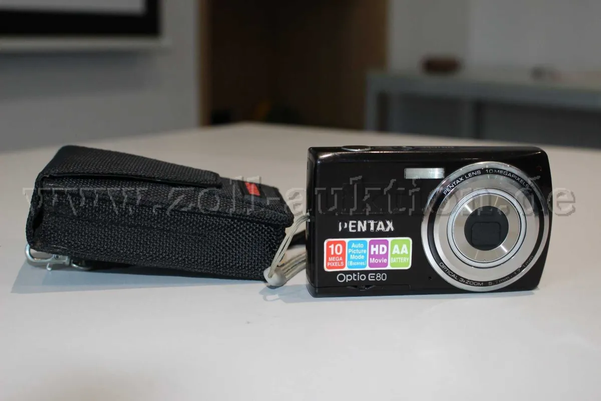 1 Kompaktkamera "E 80" von Pentax