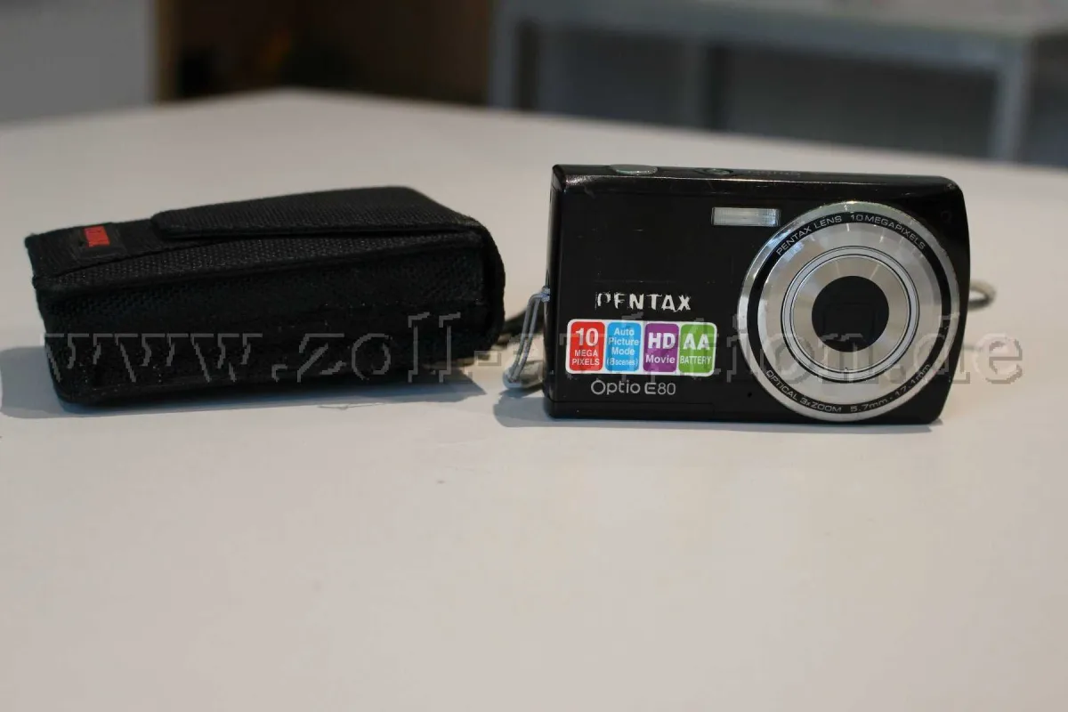 1 Kompaktkamera "E 80" von Pentax