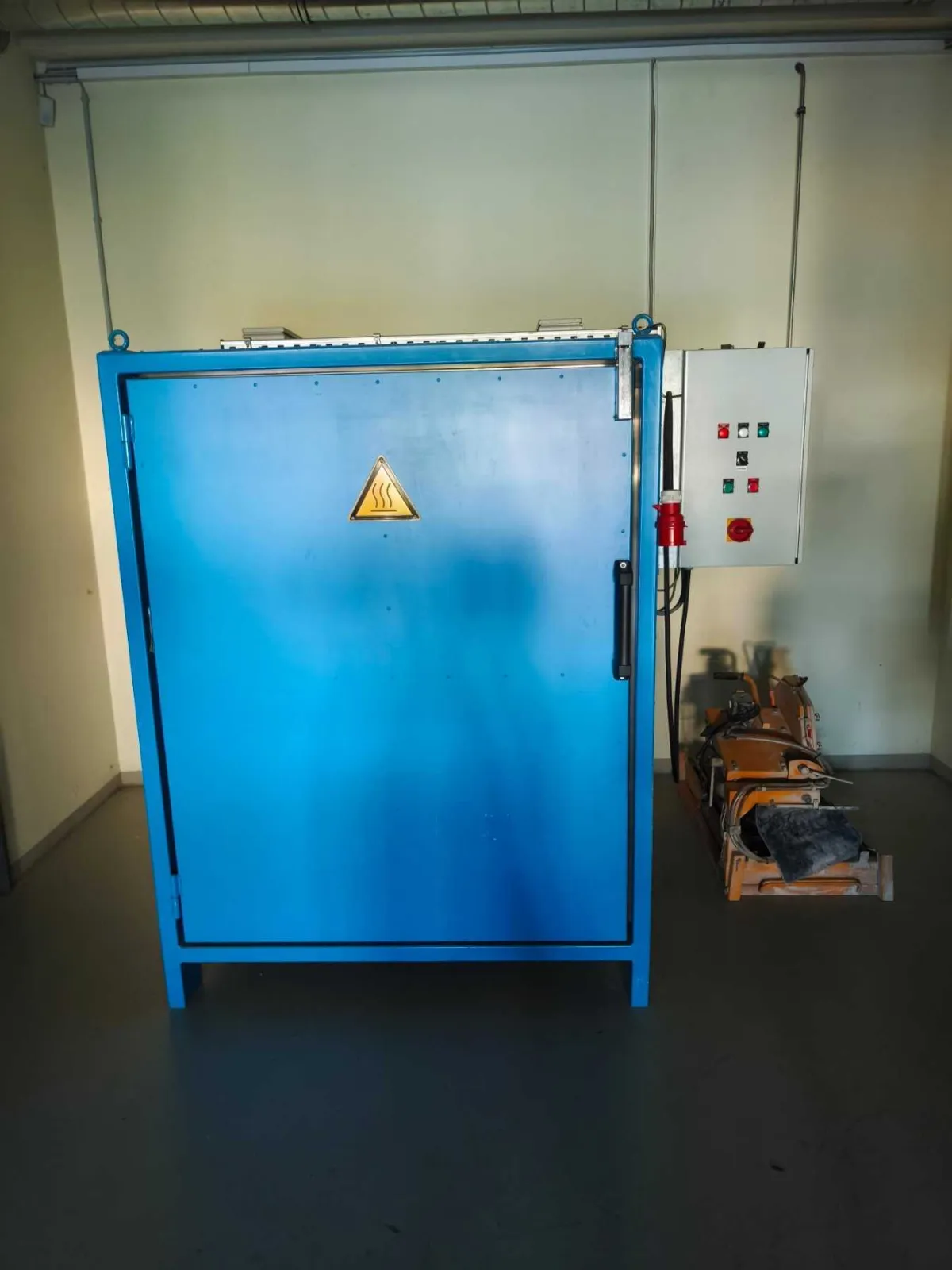 1 Industrie-Wärmeschrank Alphatherm Technology Inc. – Typ WS 1.500 - 2.5 - E - 1 U