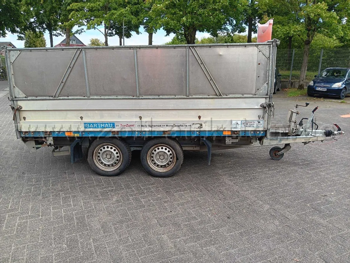 1 Barthau tipping trailer – 3-way tipper type D variant D220BF3018