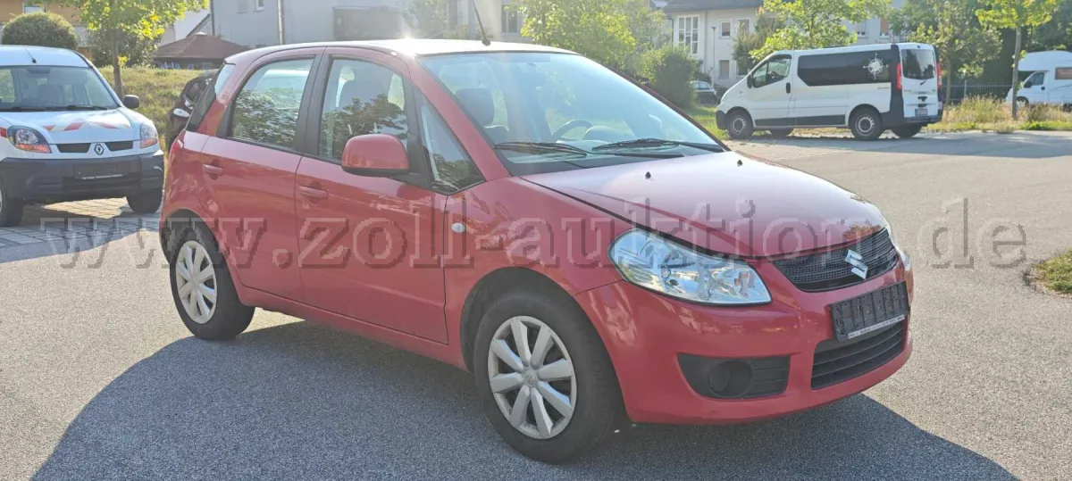 1 Suzuki SX 4