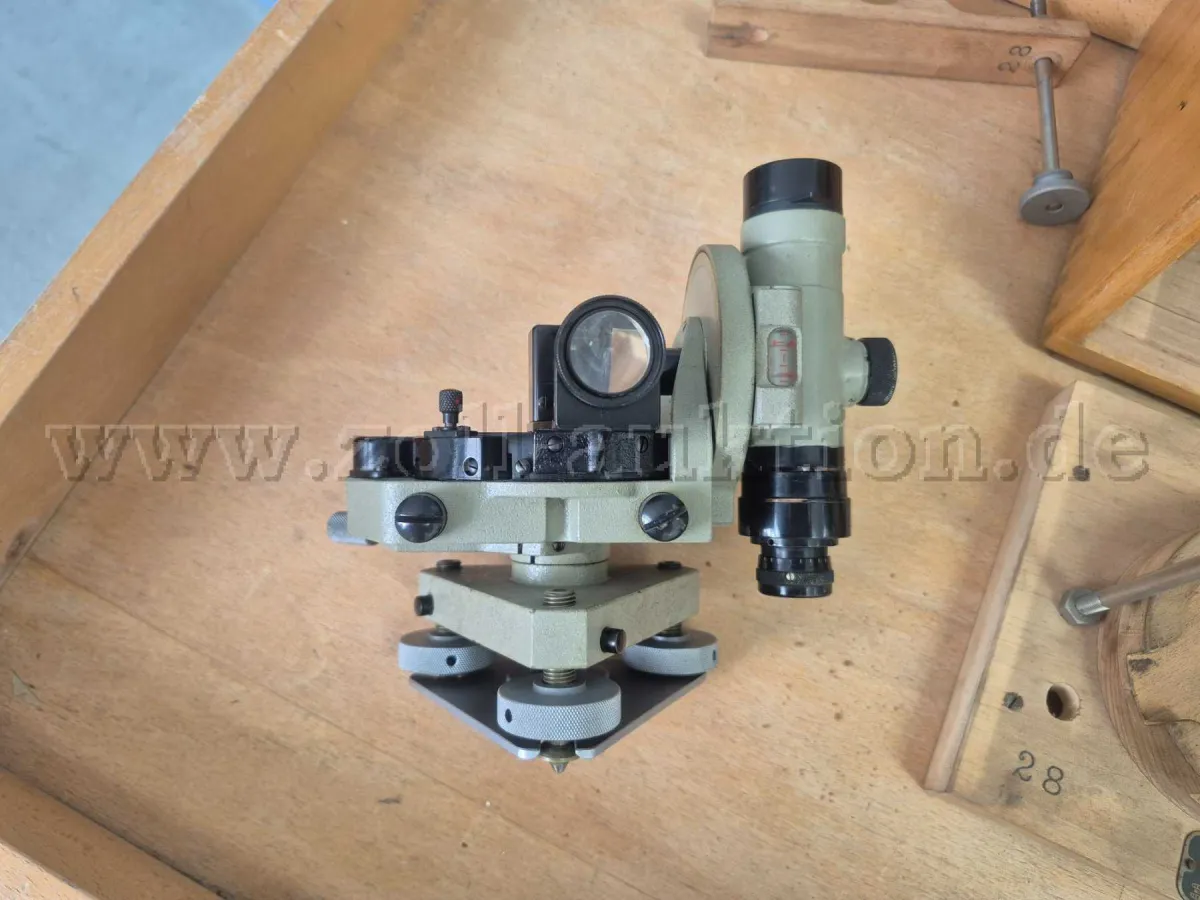 1 Abloter CARL ZEISS JENA