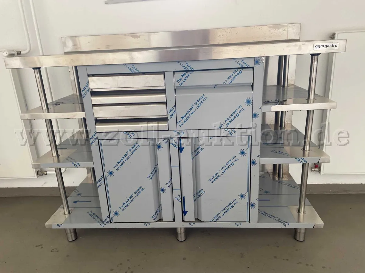 1 RVS tafel / barista tafel merk ggm gastro