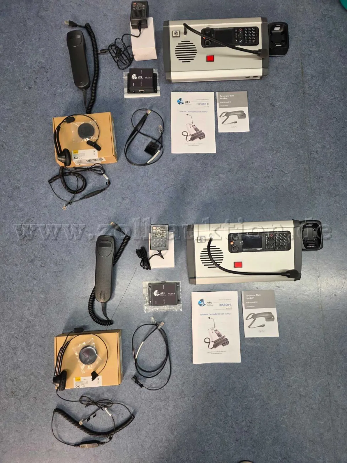 2 Motorola desktop control console sets from ATS Elektronik TOS800-II