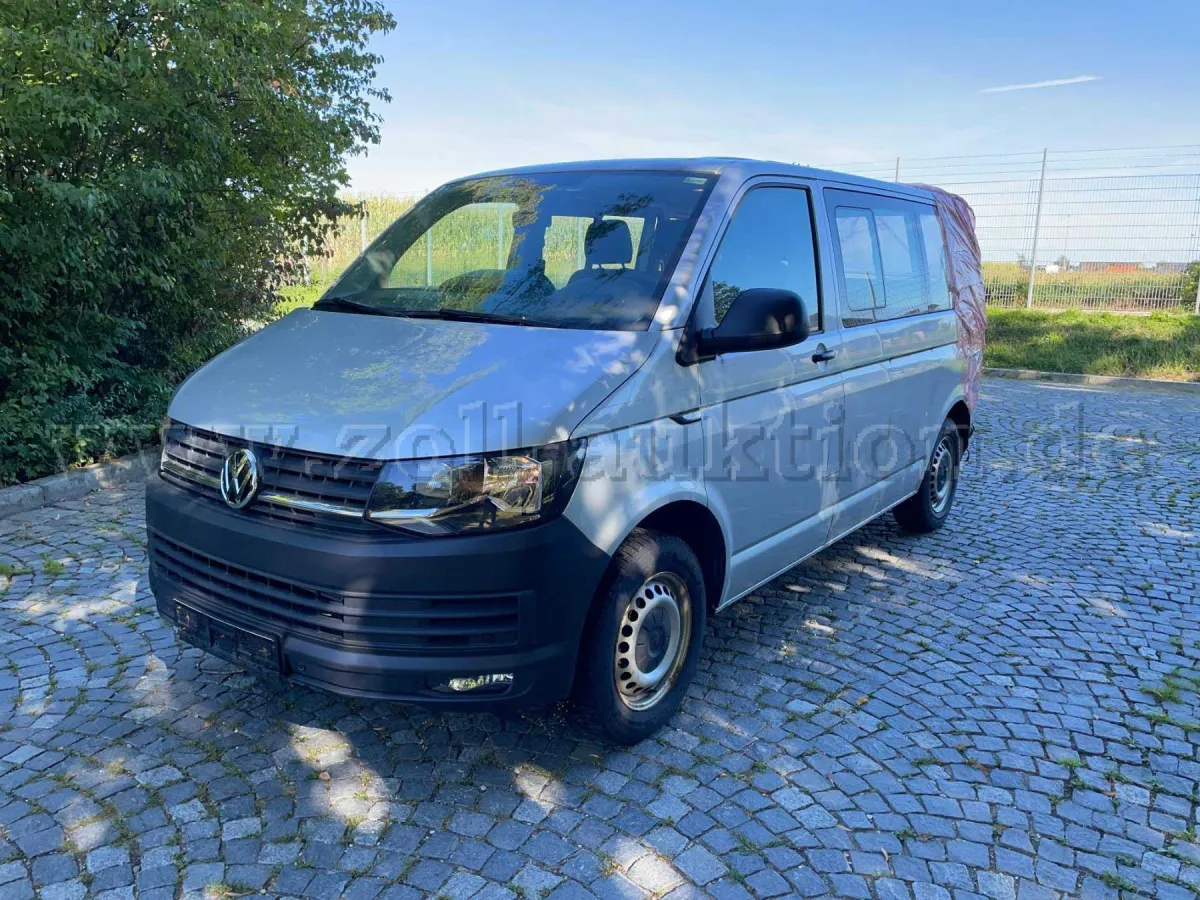 1 VW T6 4Motion kurz - Unfallfahrzeug