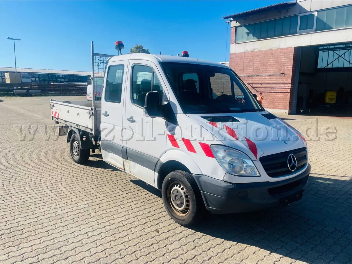 1 Mercedes Sprinter 310 CDI double cab, three-way tipper