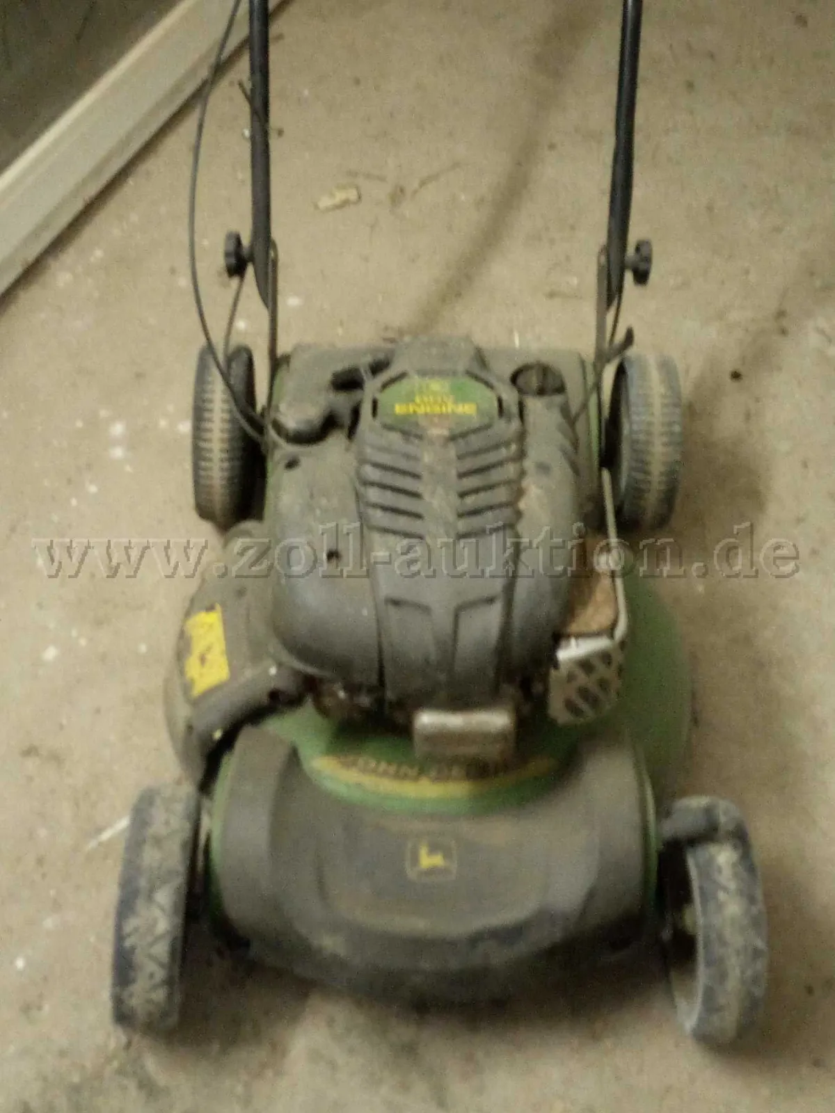4 grasmaaiers onderdelen dragers defect