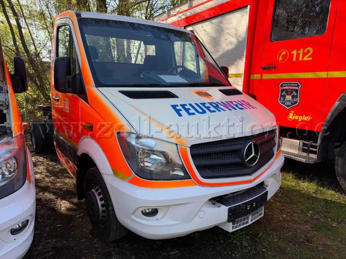 1 châssis d'ambulance Mercedes Benz 906 - (HH-2903)