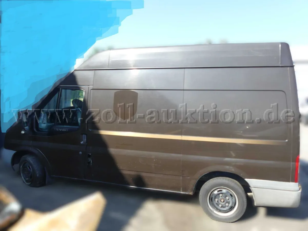 1 Ford Transit van high-long 2.2 Diesel / defective and not drivable