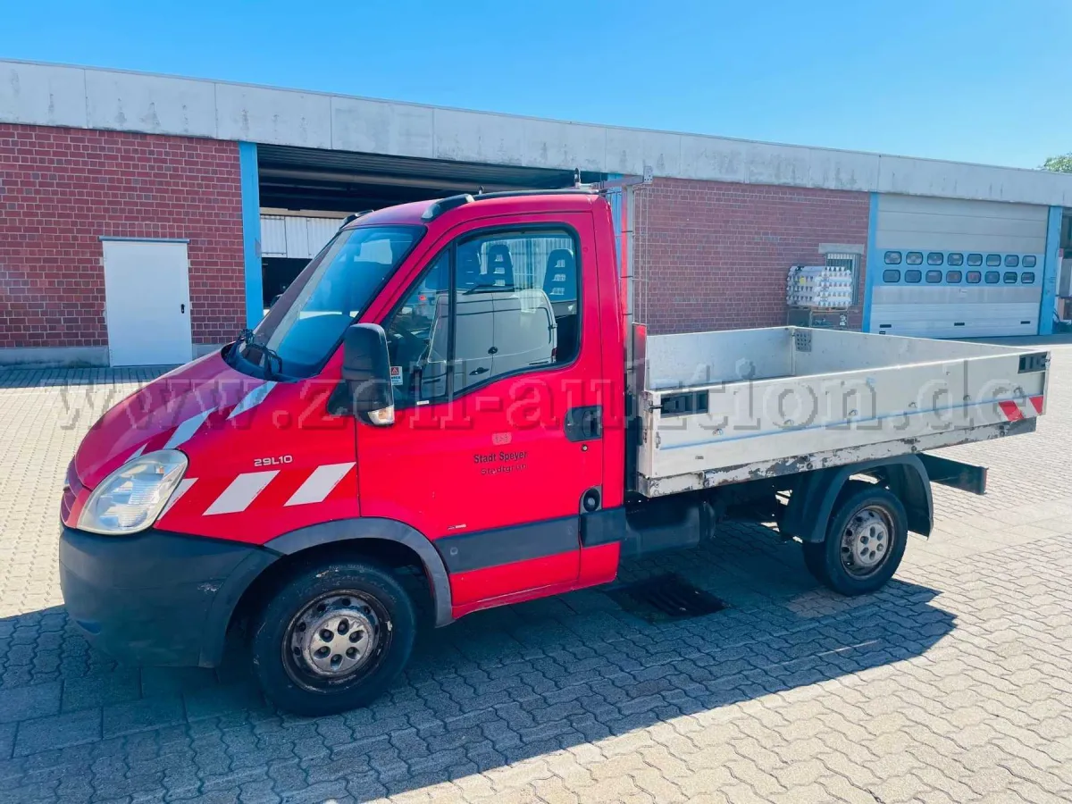 1 Iveco 29L10V plateau
