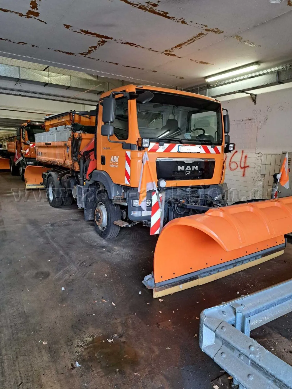 1 MAN LKW Kipper-Kran (Fahrbereit)