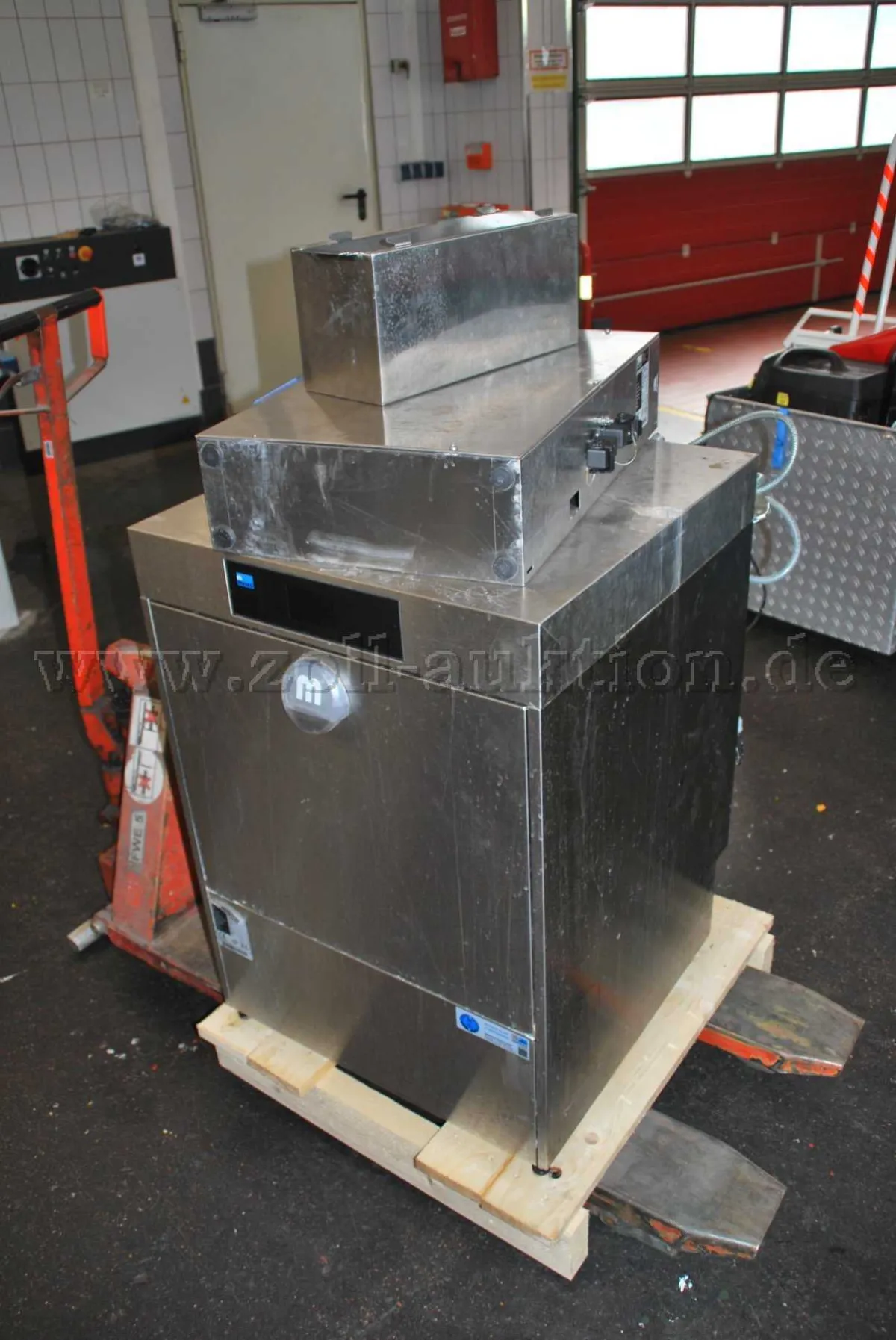 1 dishwasher Meiko M-iClean UM+, defective