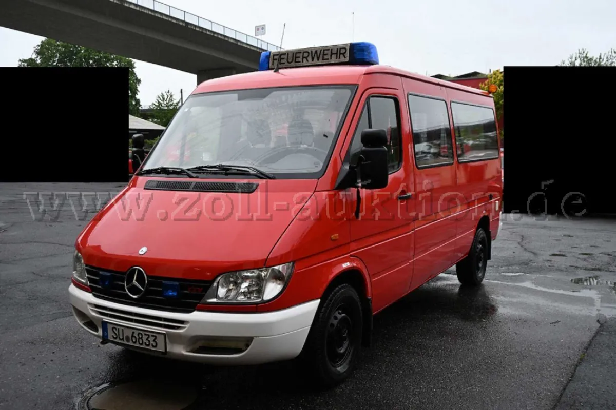 1 Transporter Mercedes-Benz Sprinter Kombi 313 CDI (Feuerwehrfahrzeug)