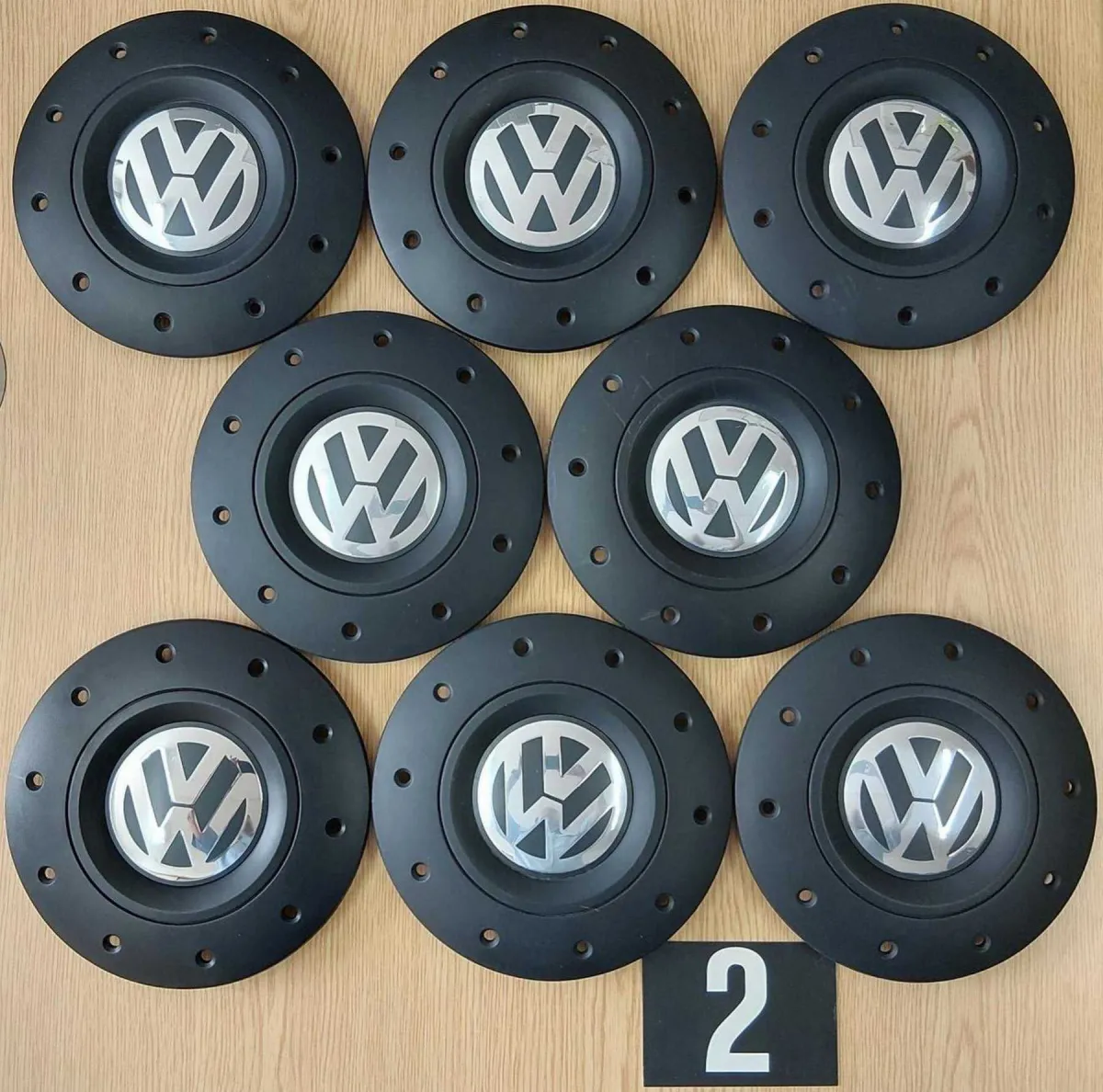 8 колпаков колёс Volkswagen (номер детали: 7H0601151B RVB)