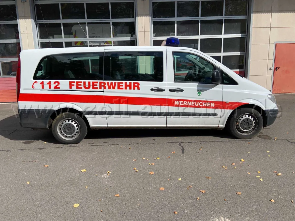 1 Fire brigade crew transport vehicle