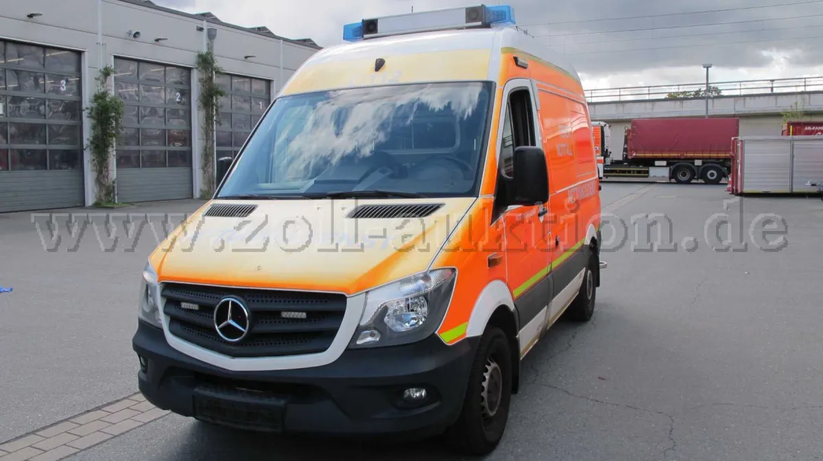 1 Mercedes Benz Sprinter (316 CDI) MZF-020 véhicule polyvalent