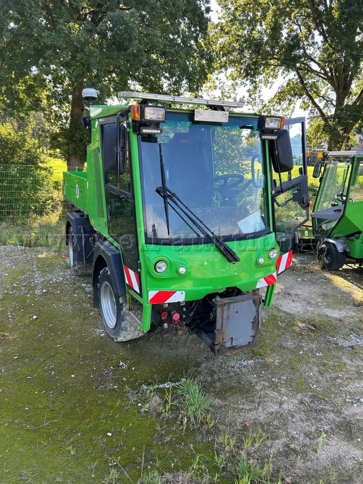 1 HANSA multifunctioneel voertuig APZ 1003K defect