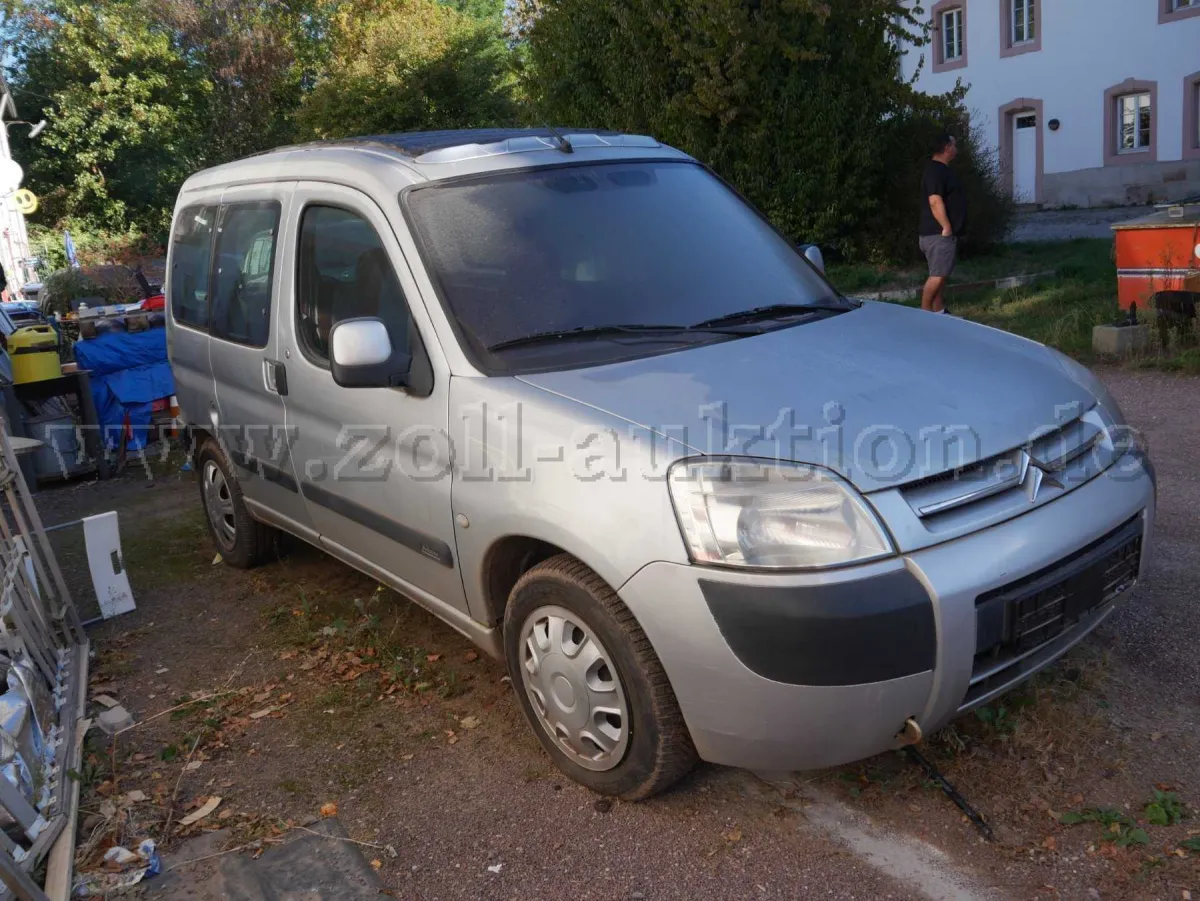 1 Citroen Berlingo HDi mit Faltdach