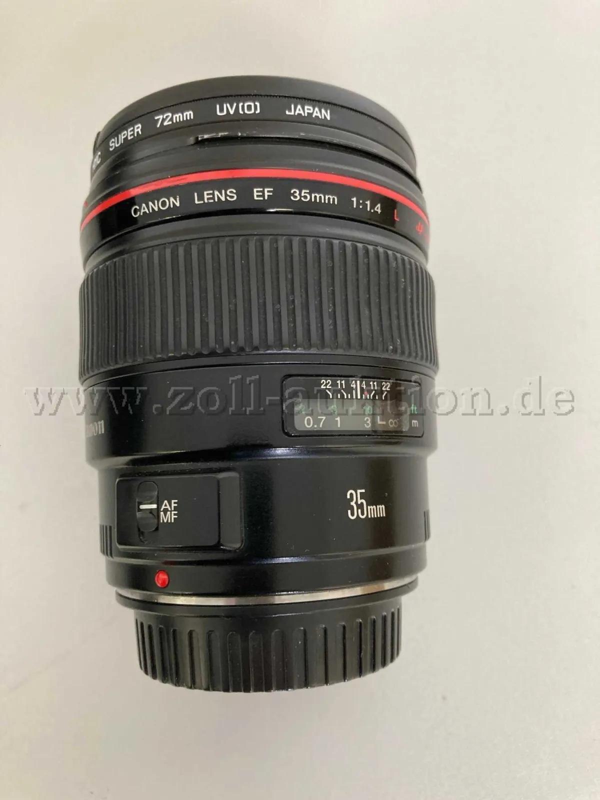 1 Canon 35mm lens