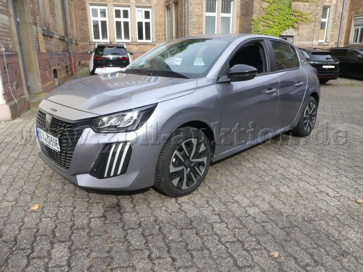 1 Peugeot 208 (e-) BD8-3759E