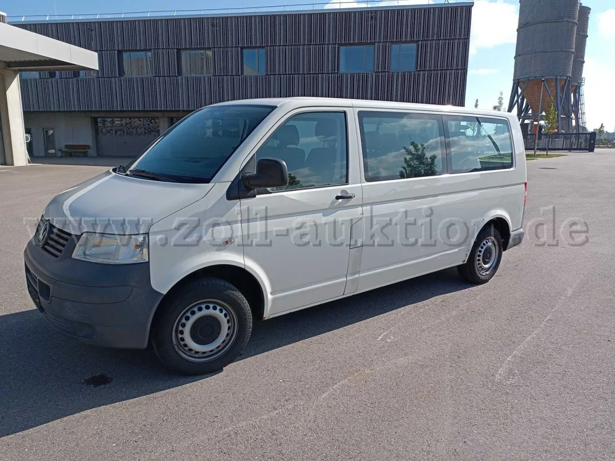 1 Volkswagen VW Caravelle