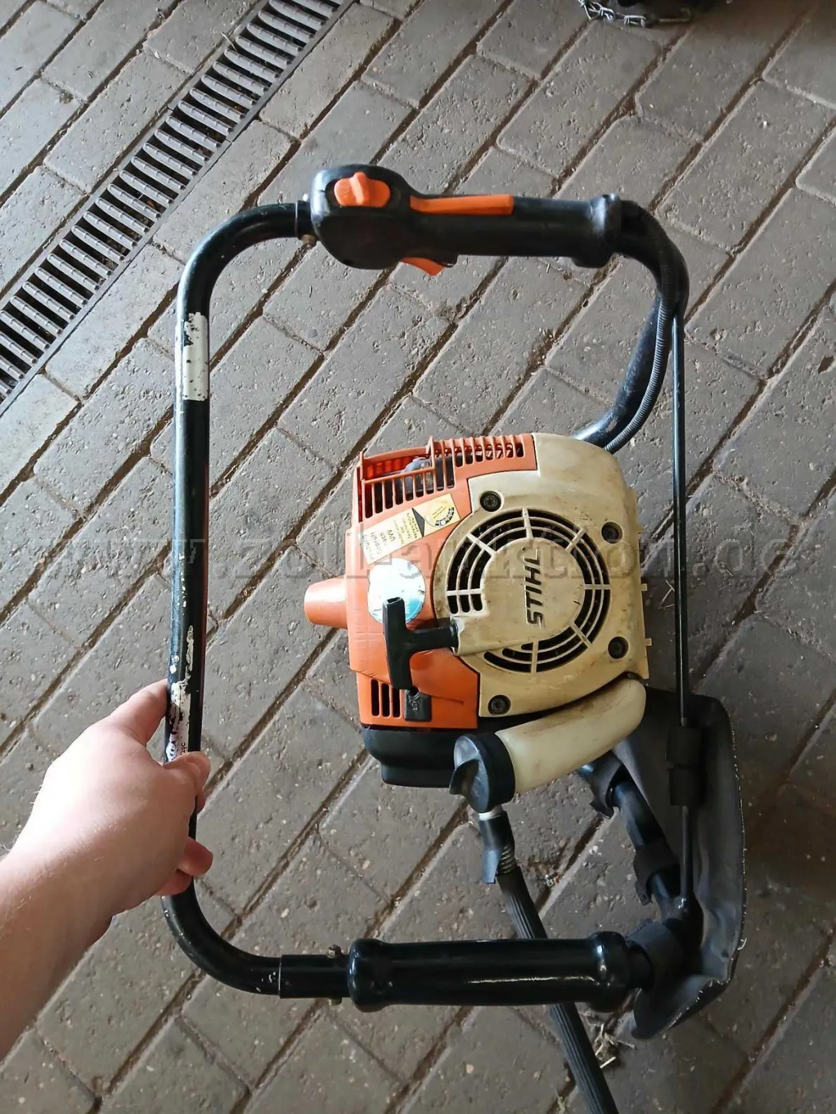 1 Stihl Erdbohrer BT 120 C