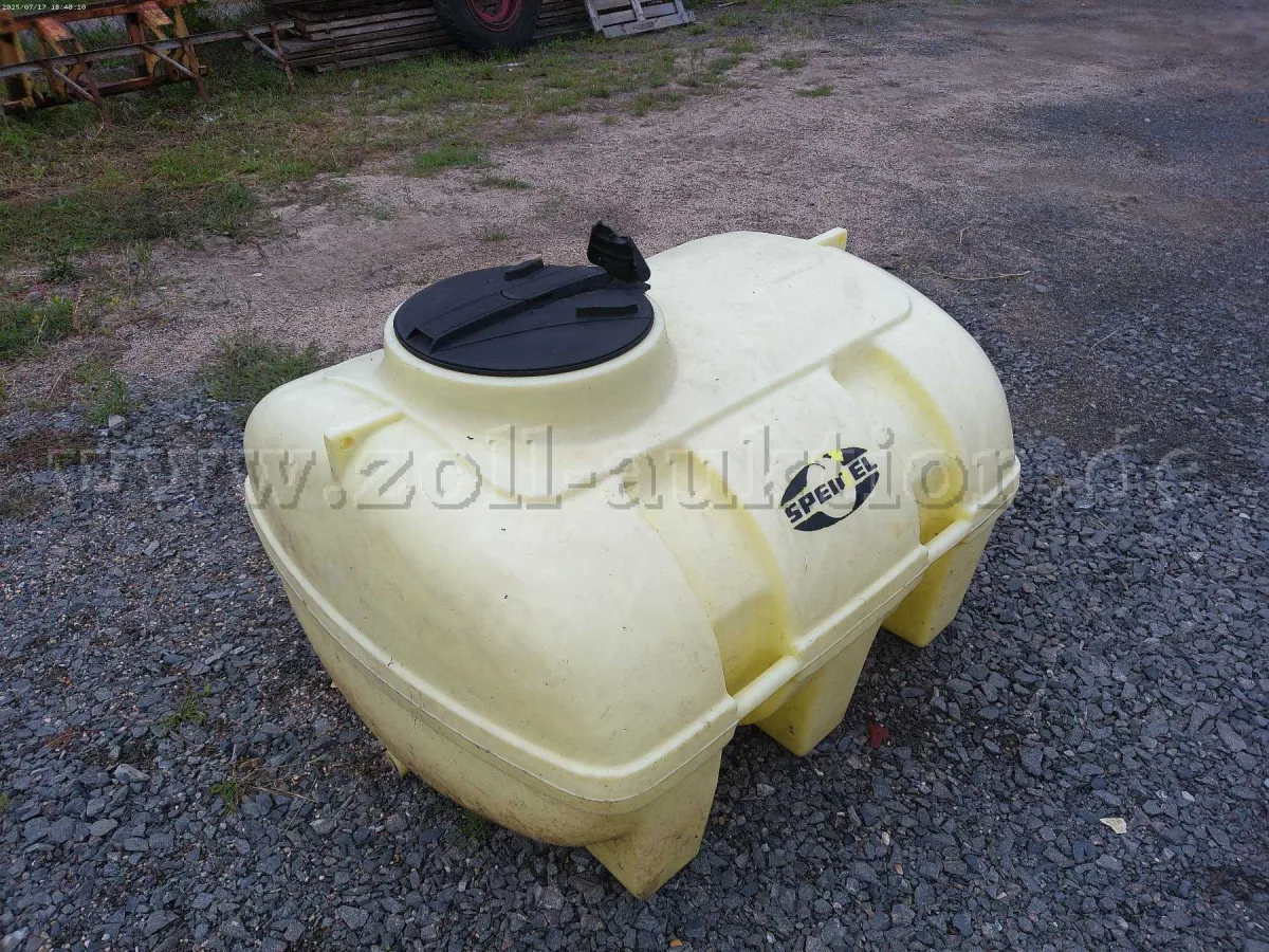 1 ongebruikte watertank 1000 l