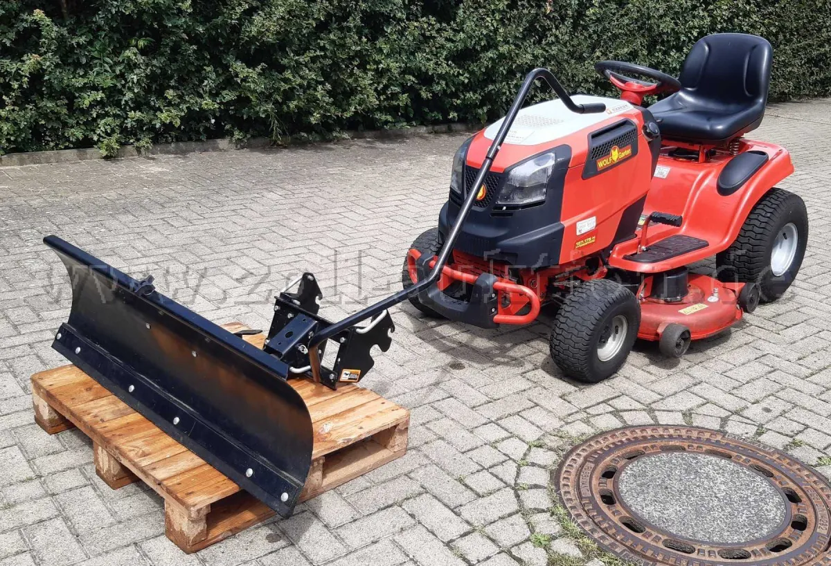 1 Wolf-Garten EXPERT 107.175 H Rasentraktor / Aufsitzmäher inkl. Schneeschild