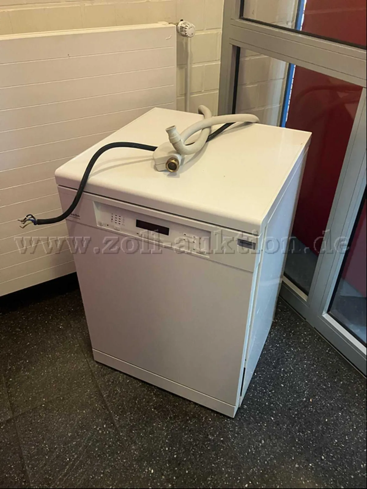 1 dishwasher MIELE Professional PG 8130 (used)
