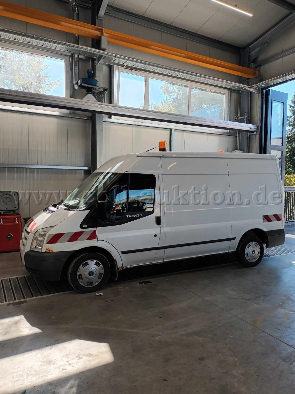1 Ford Transit Tourneo panel van - not roadworthy