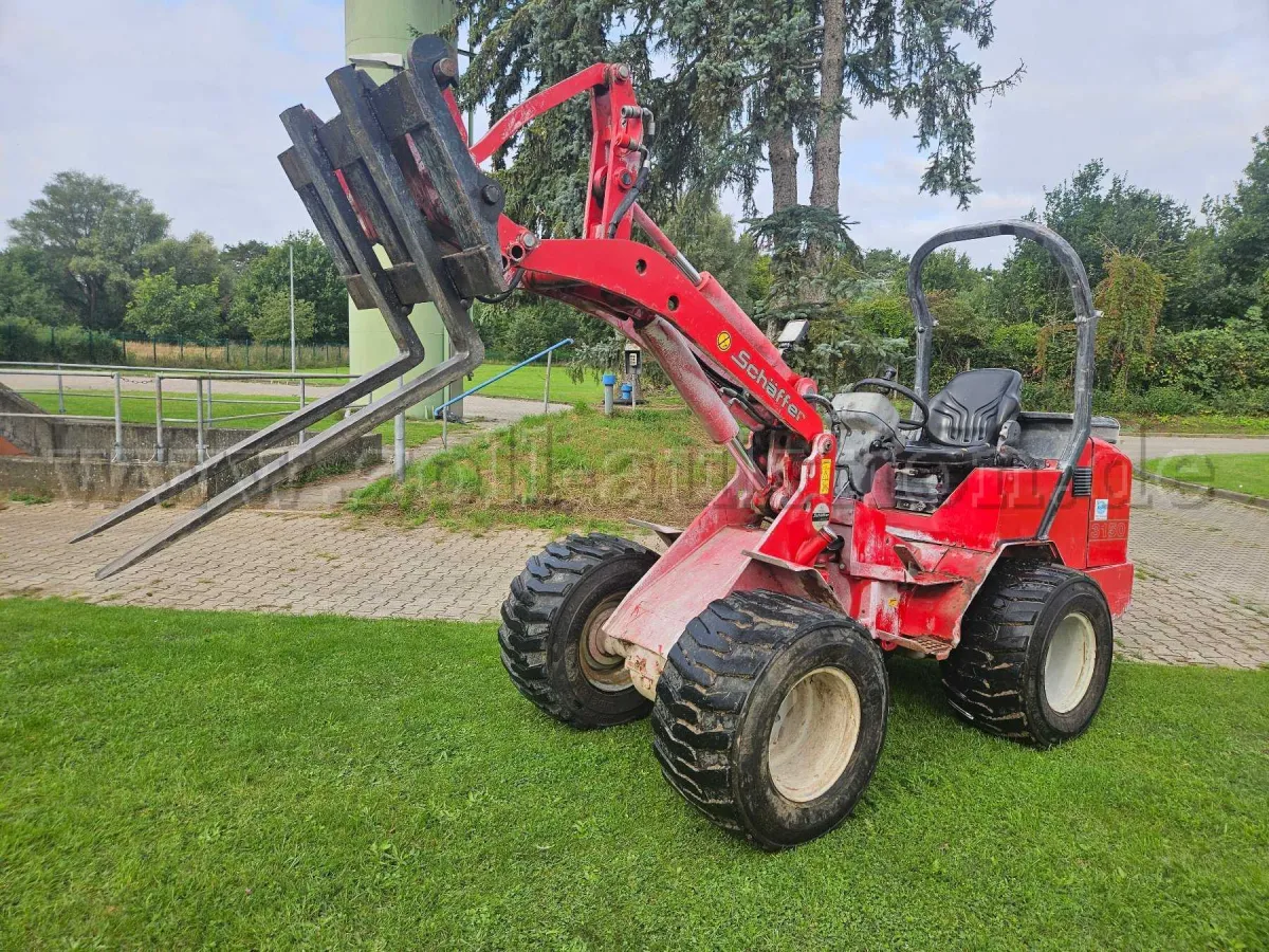 1 погрузчик Schäffer Hoflader 3150
