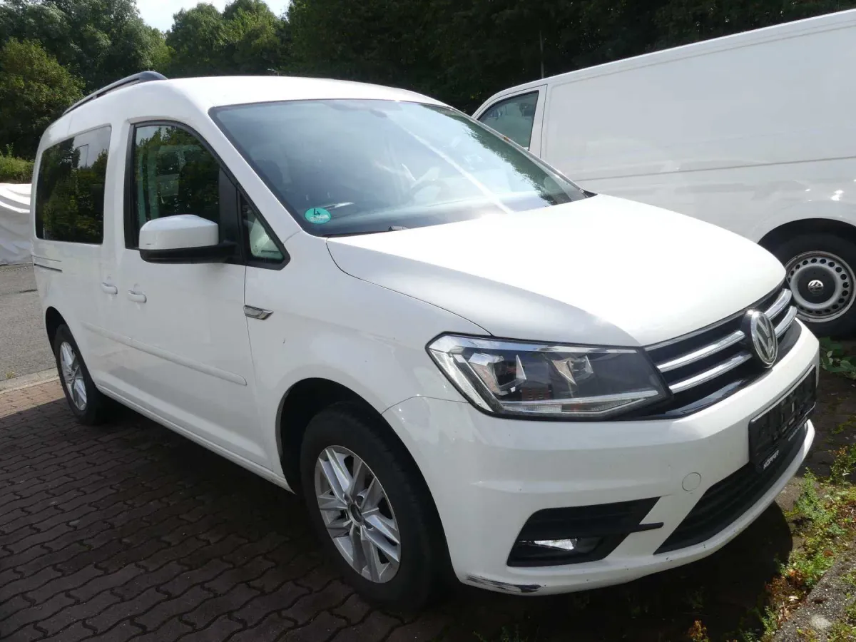 1 Volkswagen Caddy 2.0 TDI BMT Comfortline