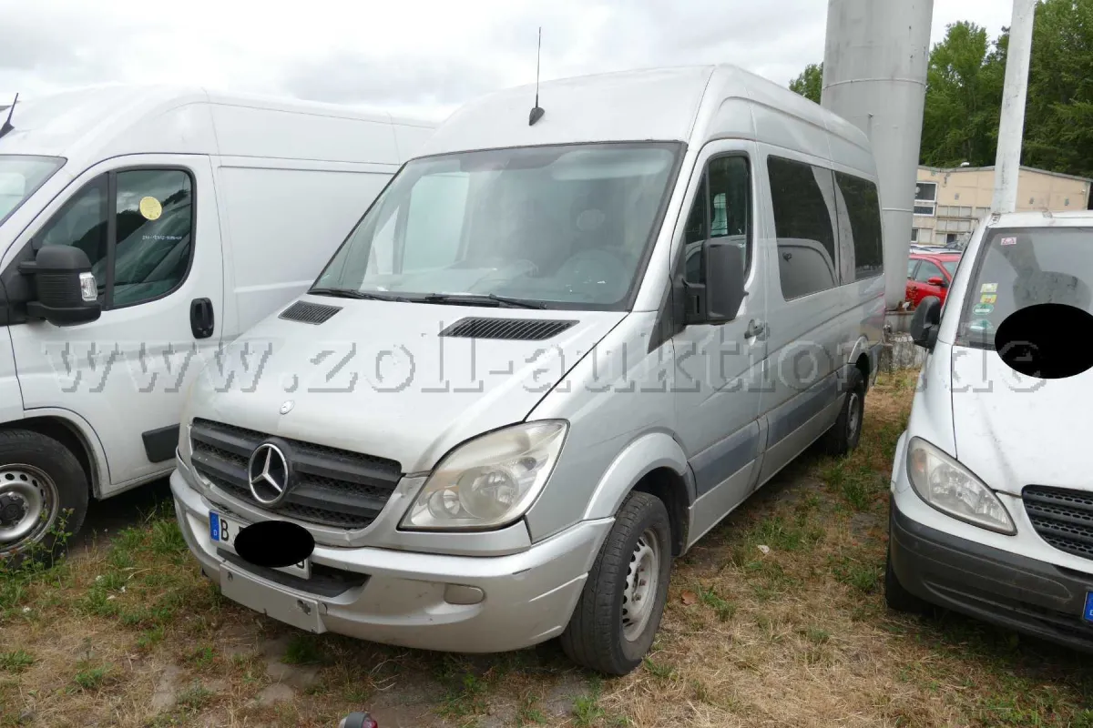 1 Mercedes Sprinter 311 CDI Kastenumbau / Unfall- & Bastlerfahrzeug