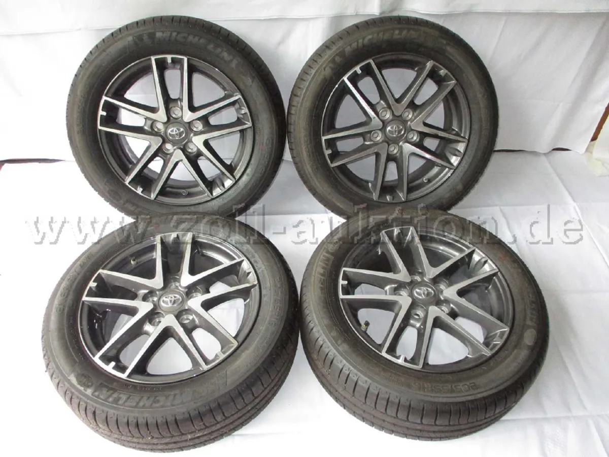 4 Toyota alloy wheels 16 inches