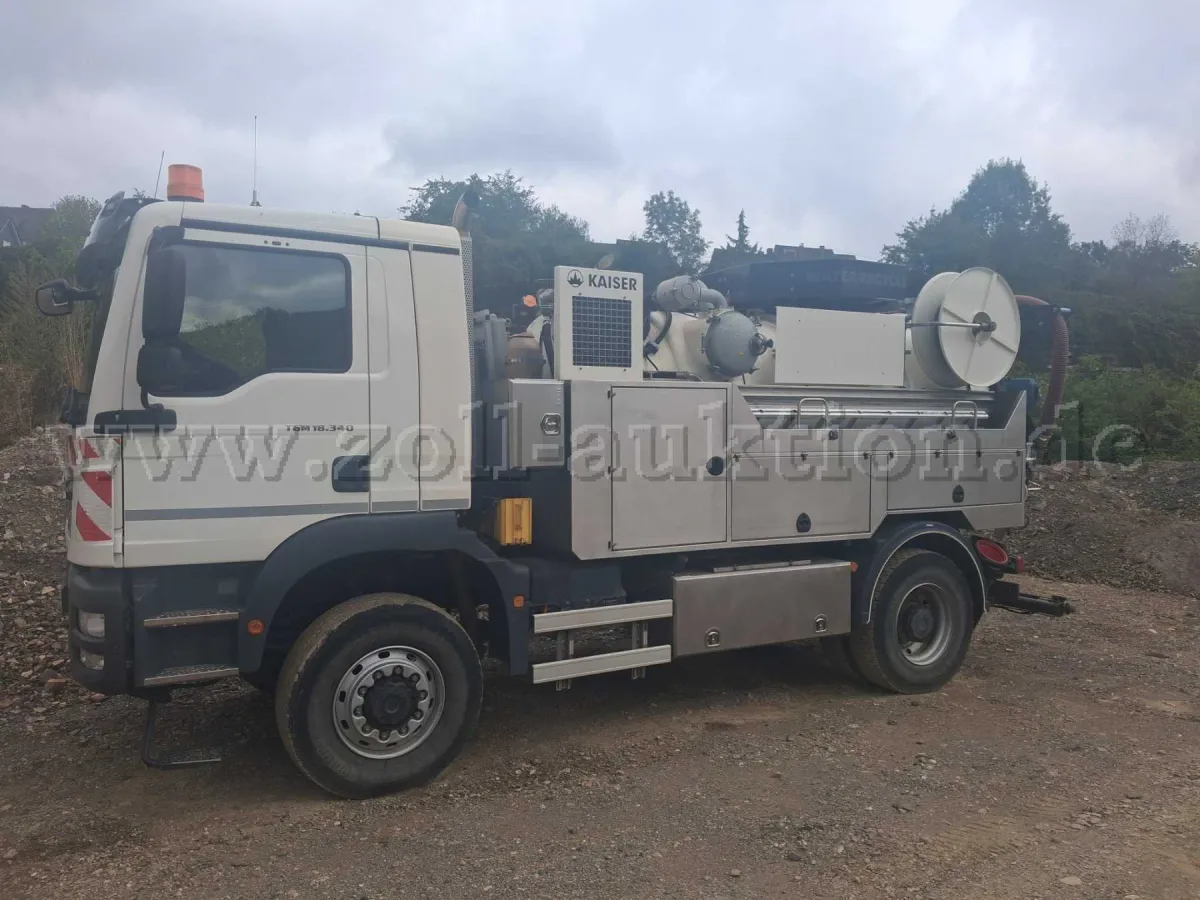 1 MAN TGM 18.340 4x4 BB Spühlfahrzeug