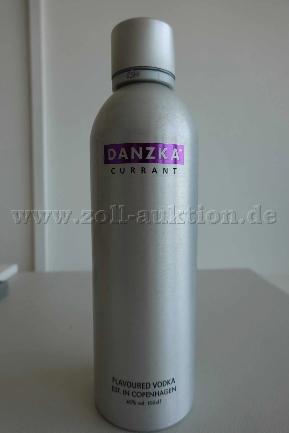 1 láhev ochucené vodky "Danzka", 40 % obj., 1 litr