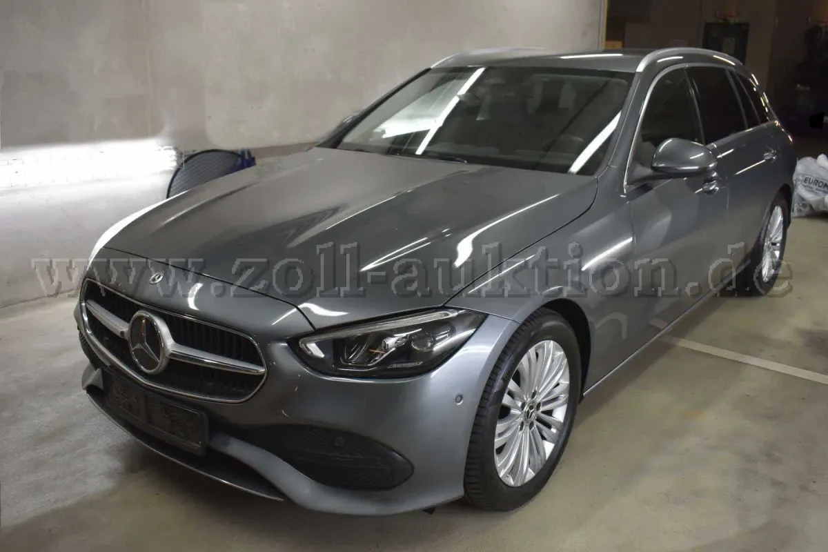 1 Mercedes-Benz C 220d Mild-Hybrid T-Modell 9G-Tronic
