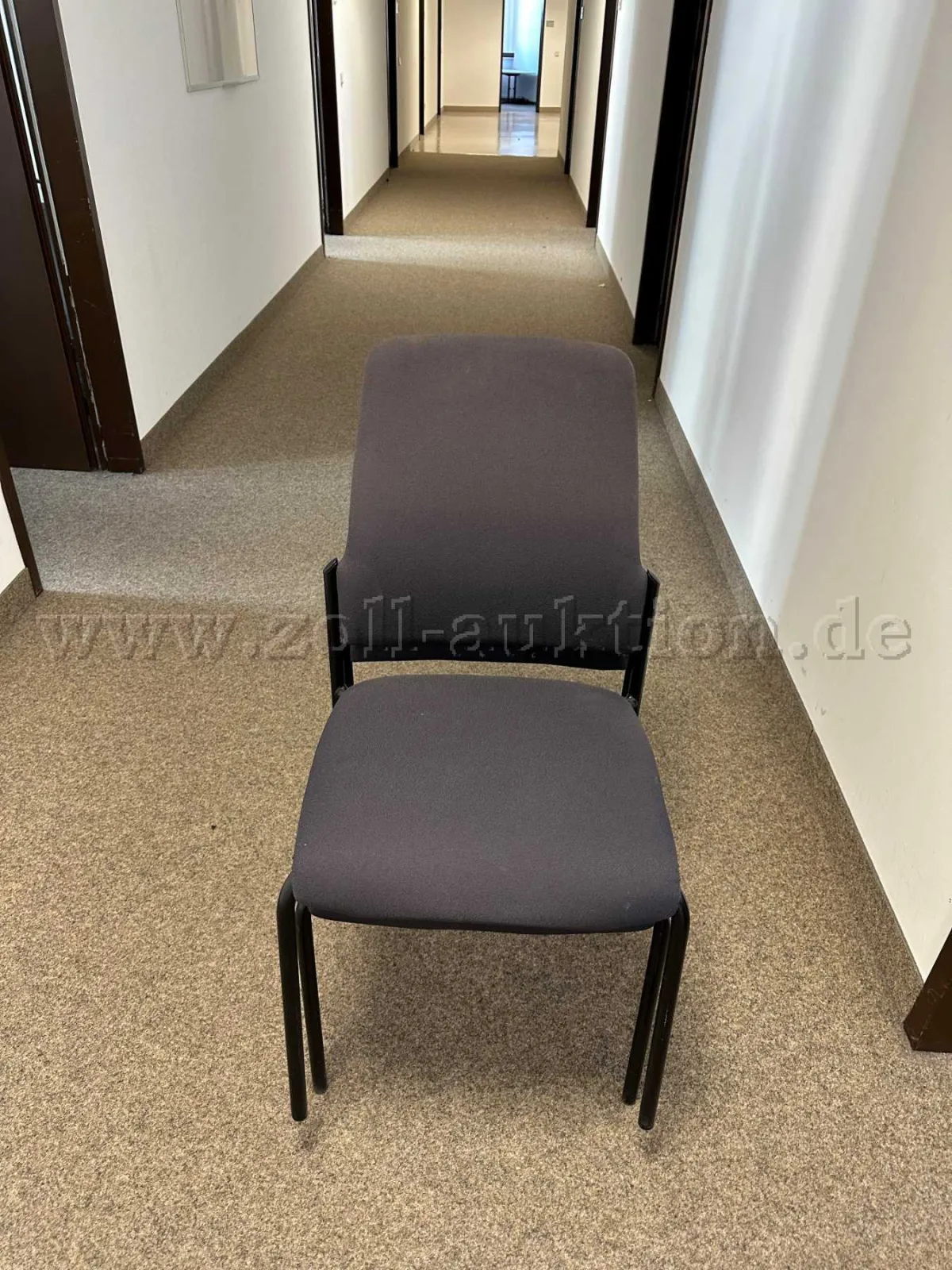 10 Besucherstühle_Interstuhl