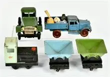 Train et camion de livraison