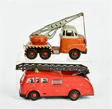 Arnold, camion-grue et camion de pompiers