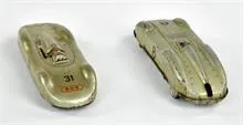 2x Auto Union racewagen
