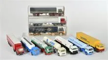 Wiking, 10 camions semi-remorques