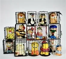 Lot de tirelires en cage
