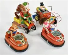 Scooter, Clown, Bumper Cars a další