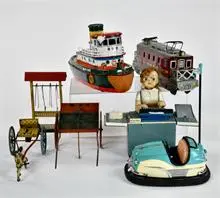Lot de jouets en tôle
