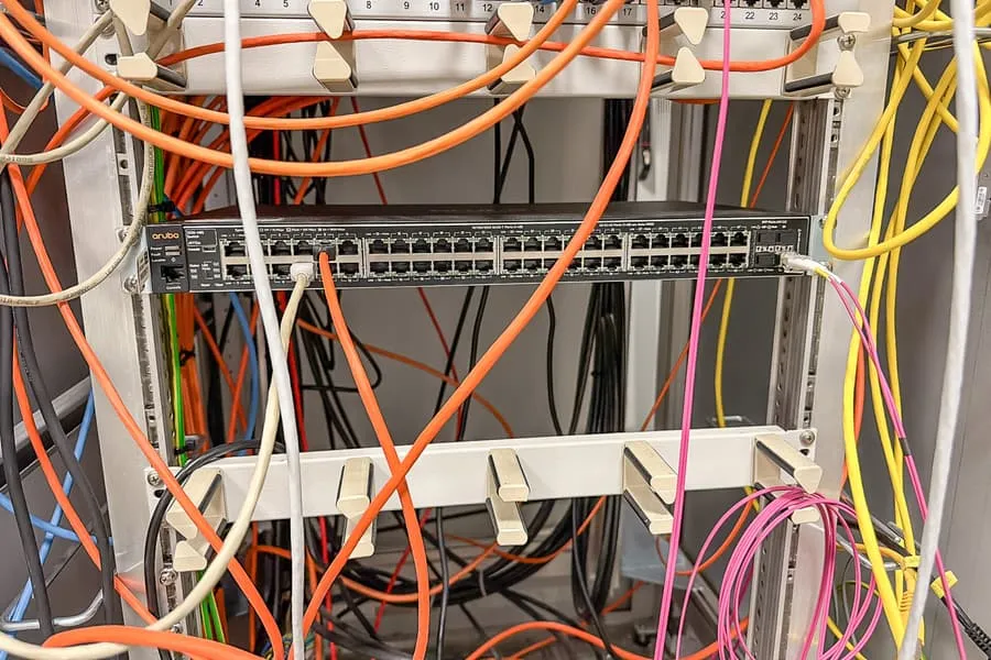 Коммутатор Aruba 2530-24G