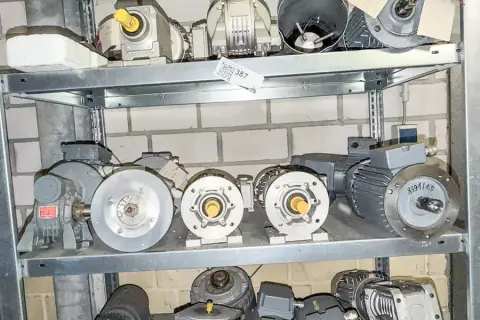 6 různých motorů